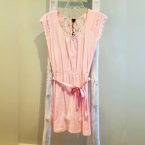 sleeveless, light pink dress, lace detail neckline, self-tie waist, Size Small